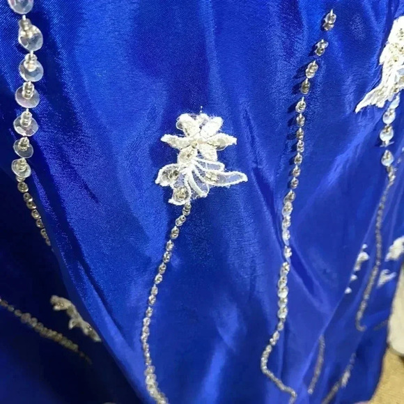 Royal blue embellished gown, custom made - Picture 4 of 10